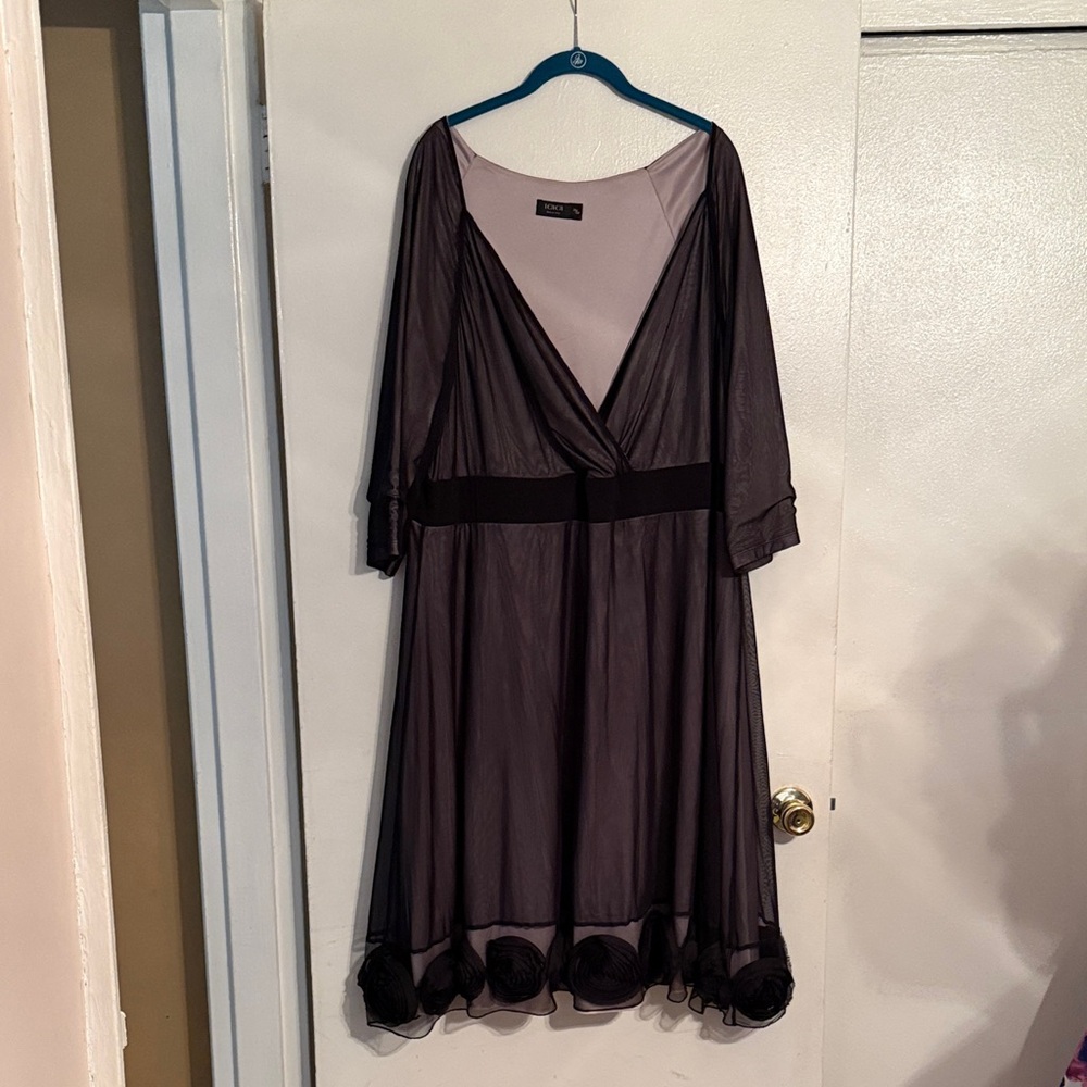 Igigi Elegant Black Dress